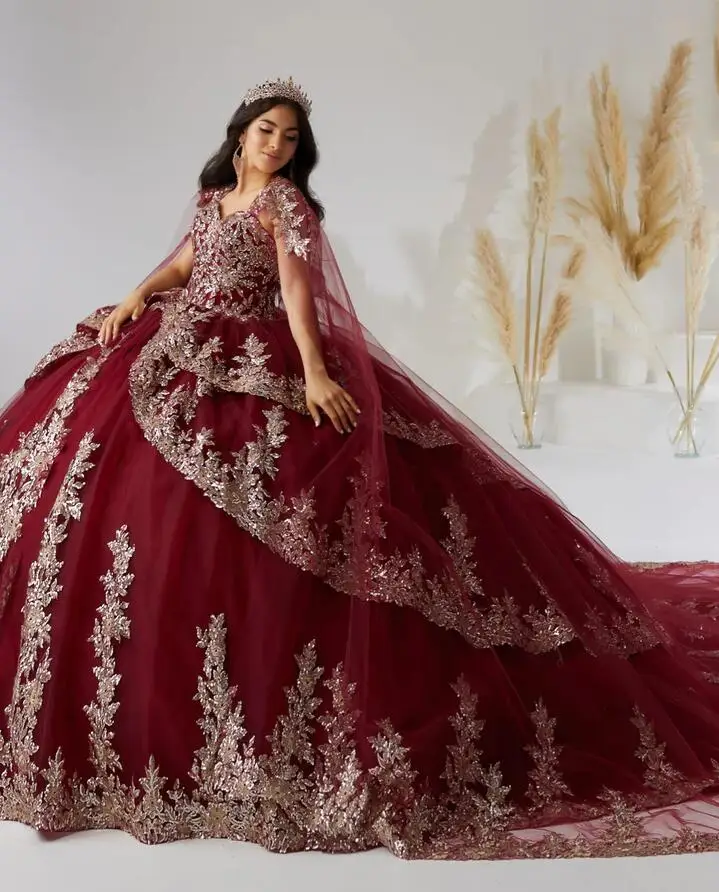 

Burgundy and Gold Princess Quinceanera Dresses with Long Cape Metallic Lace Appliqués Prom Sweet 15 vestido xv años rojo