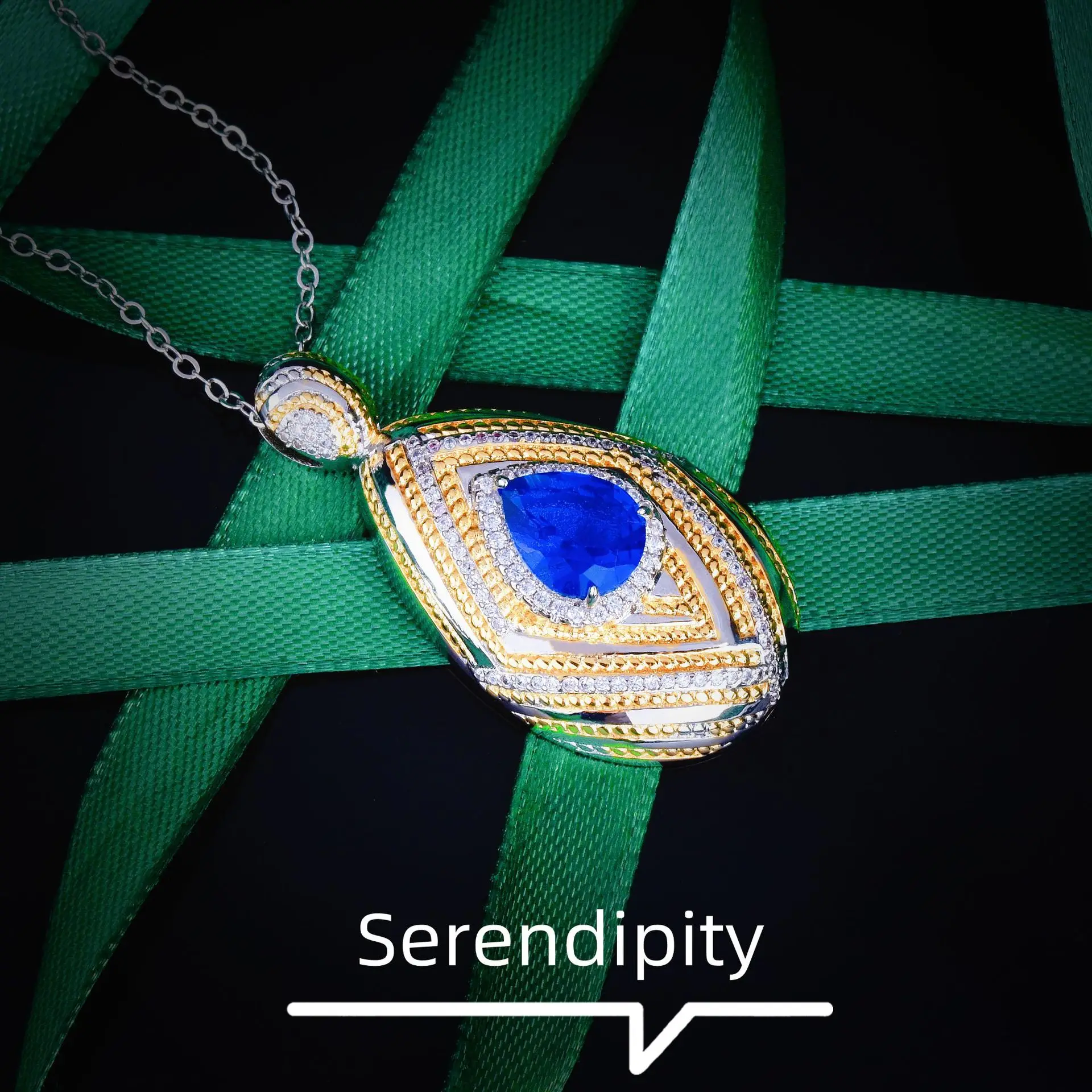 

New Original Women Necklace Color Separation Lace Pattern Necklace Inlaid High Carbon Diamond Luxury Jewelry Holiday Gift Party