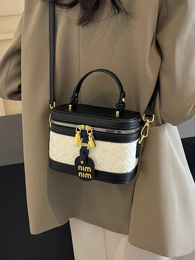 2025 Роскошная дизайнерская универсальная новая маленькая квадратная сумка