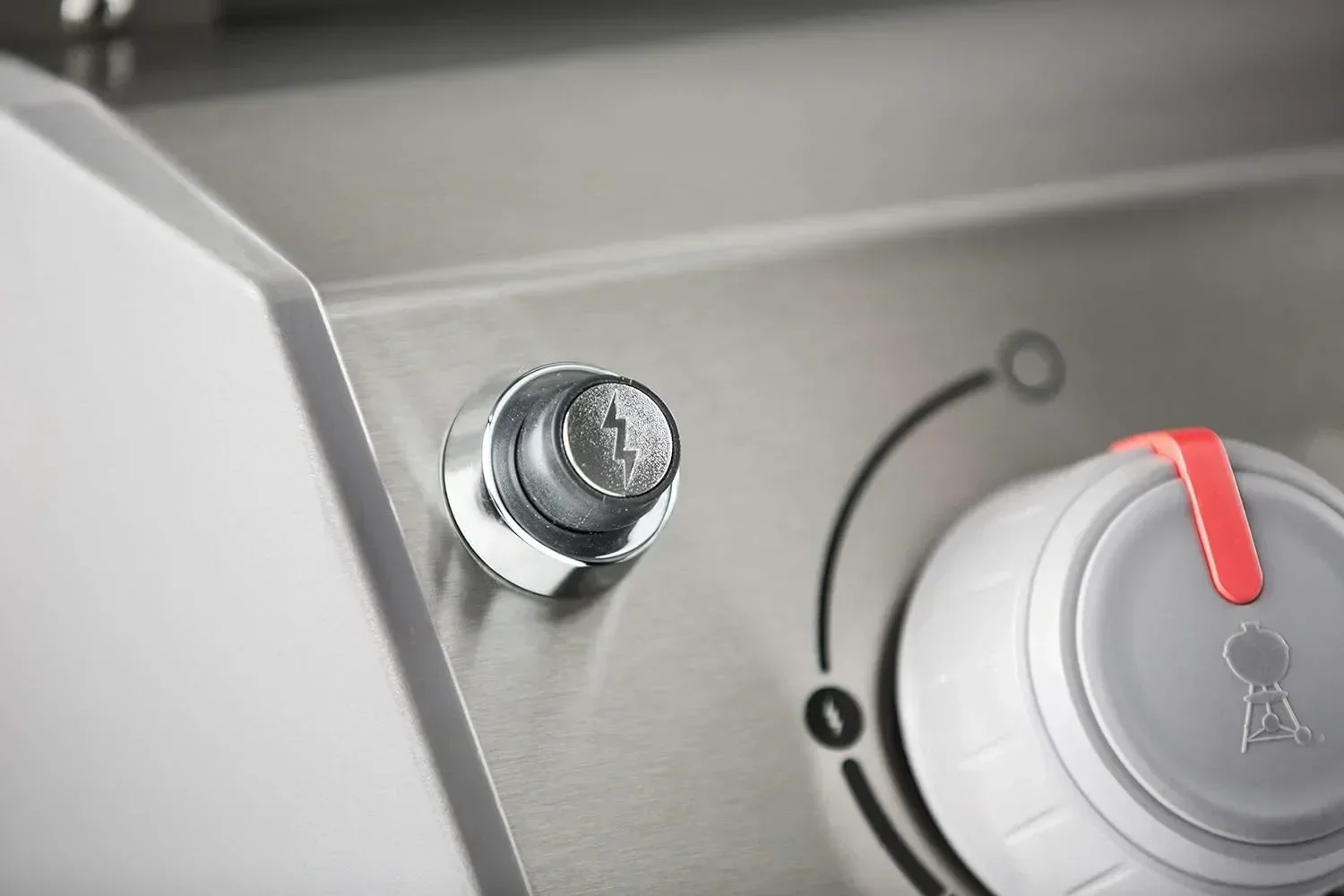 Умный гриль Spirit II E-310 с 3 ГОРЕЛКАМИ черный электрическое оборудование для