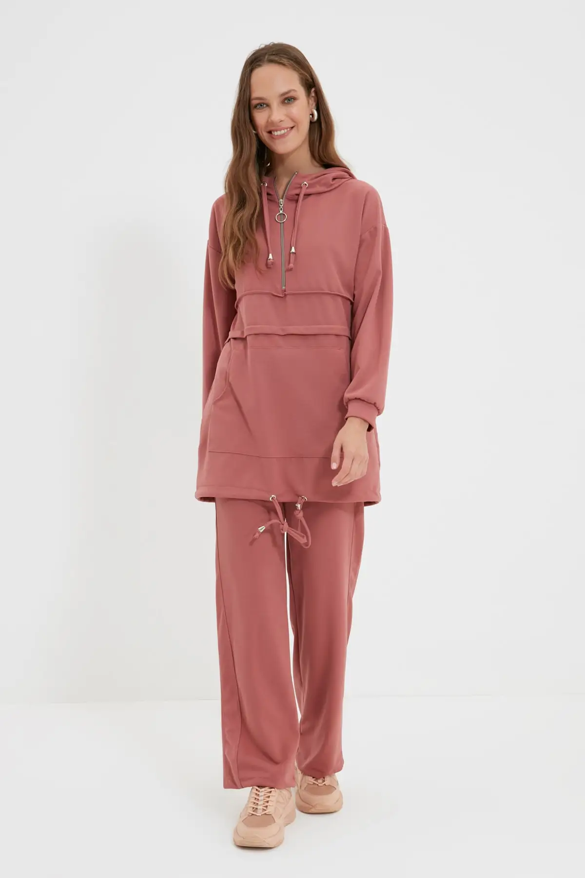 

Trendyol Hooded Neckline Zipper Knit Bottom-Top Suit TCTAW22US0094