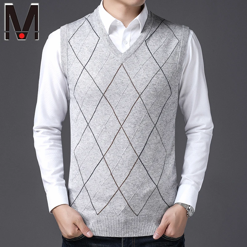 Autumn and Winter New Knitted Fashion Men's Thickened Sweater Tank Top Daily Work Coat Knitted Sweater Tank Top