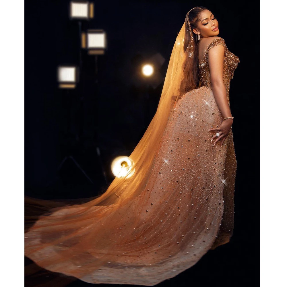 Рисунок 2 - Роскошное Золотое свадебное платье