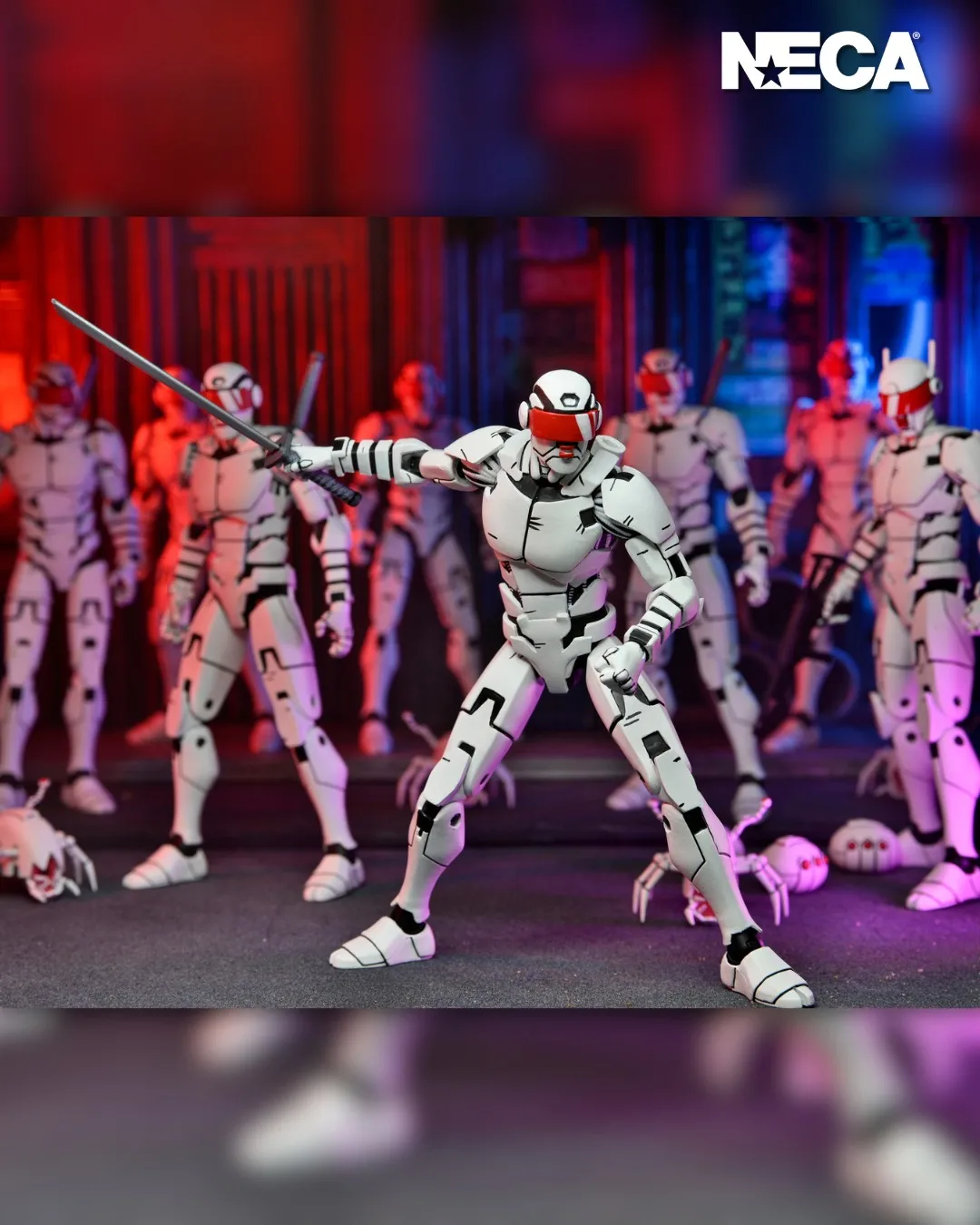 NECA Teenage Mutant Ninja Turtles The Last Ronin SYNJA Patrol Bot 7-дюймовая фигурка
