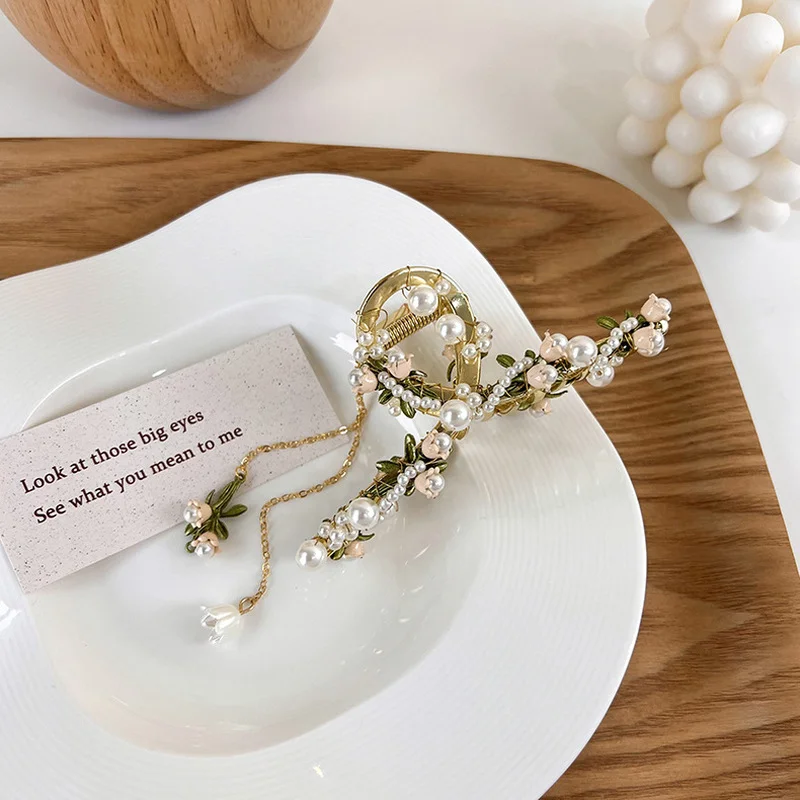 

New Girl Large Exquisite Handmade Imitation Pearls Bell Orchid Elegant Hair Claw Headdress for Women Fashion Hair Accessories