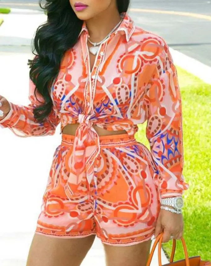 

2022 Shorts Two-piece Women's Fashion All-over Print Long-sleeved Button-down Casual Shirt & Drawstring Chic Shorts Set