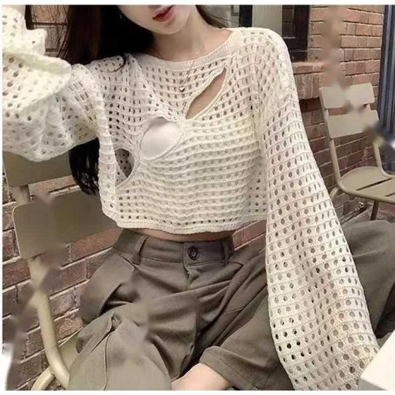 Кроп-топ Y2K с вырезами