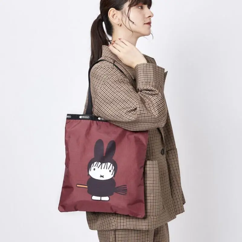 

Сумка Miffy с мультяшным принтом, модная Вертикальная женская сумка совместного брендинга, Повседневная сумка через плечо, сумка-тоут, подарок на день рождения