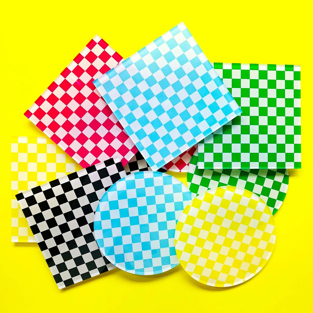 

Acrylic Checkerboard Coaster Mug Placemat Waterproof Heat Insulation Bowl Pad Milk Coffee Water Cup Mat Color Cafe Vintage Decor