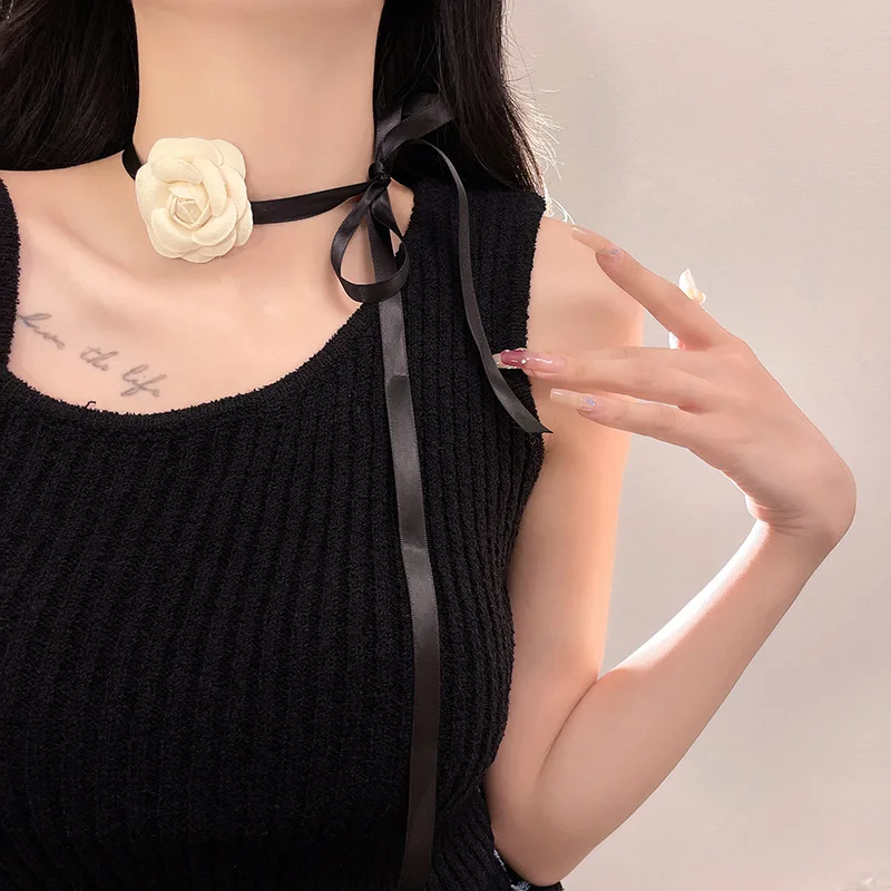 

Sexy Delicate Neck Chain White Flower Collar Bowknot Necklaces For Women's Korean Version Trendy Jewelry Vintage Charm Necklace
