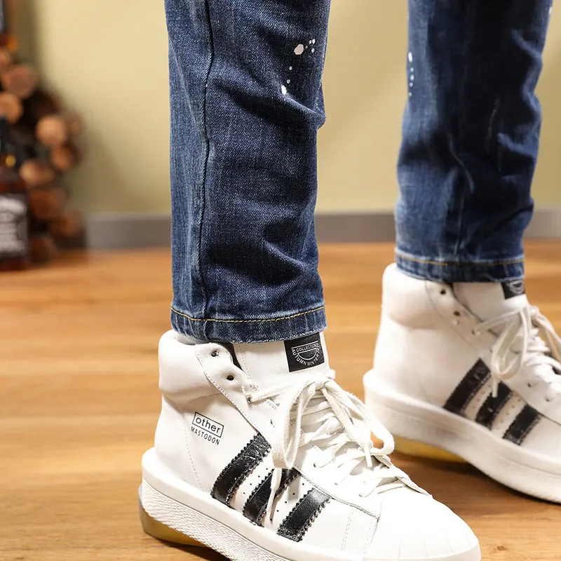 Streetwear Fashion Men Jeans Retro Blue Elastic Slim Fit Ripped Jeans Men Embroidery Patch Designer Hip Hop Denim Pants Hombre