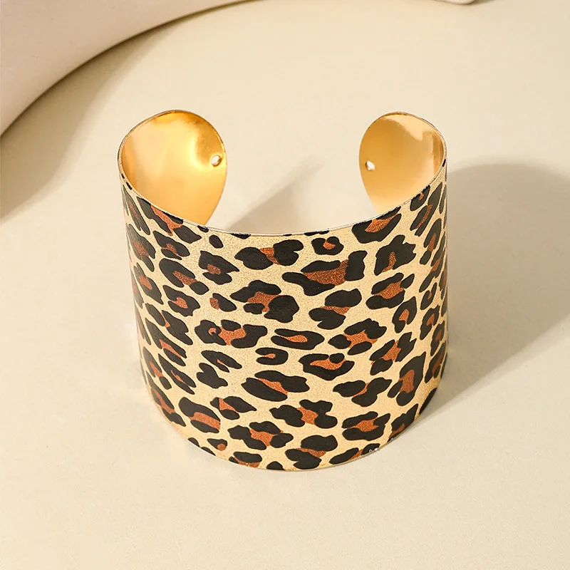 Металлический браслет-манжета