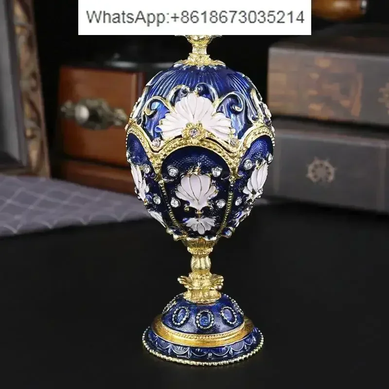 Металлическое эмалированное яйцо с искусственным жемчугом