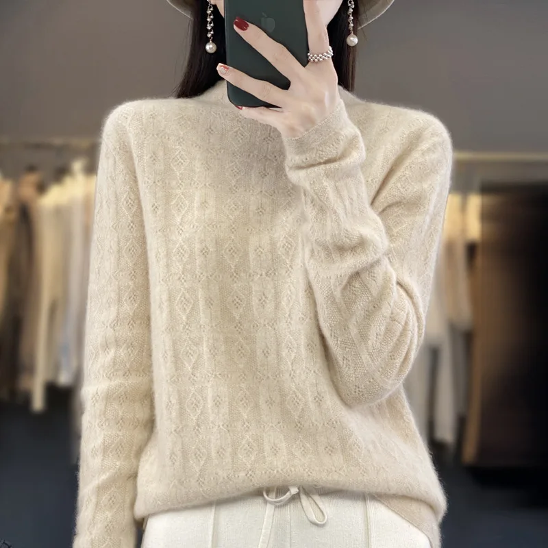 

2023 Autumn and Winter Front Line Ready-Made Garments Half Turtleneck 100 Pure Wool Sweater Women's Checkered Rhombus Hollow out