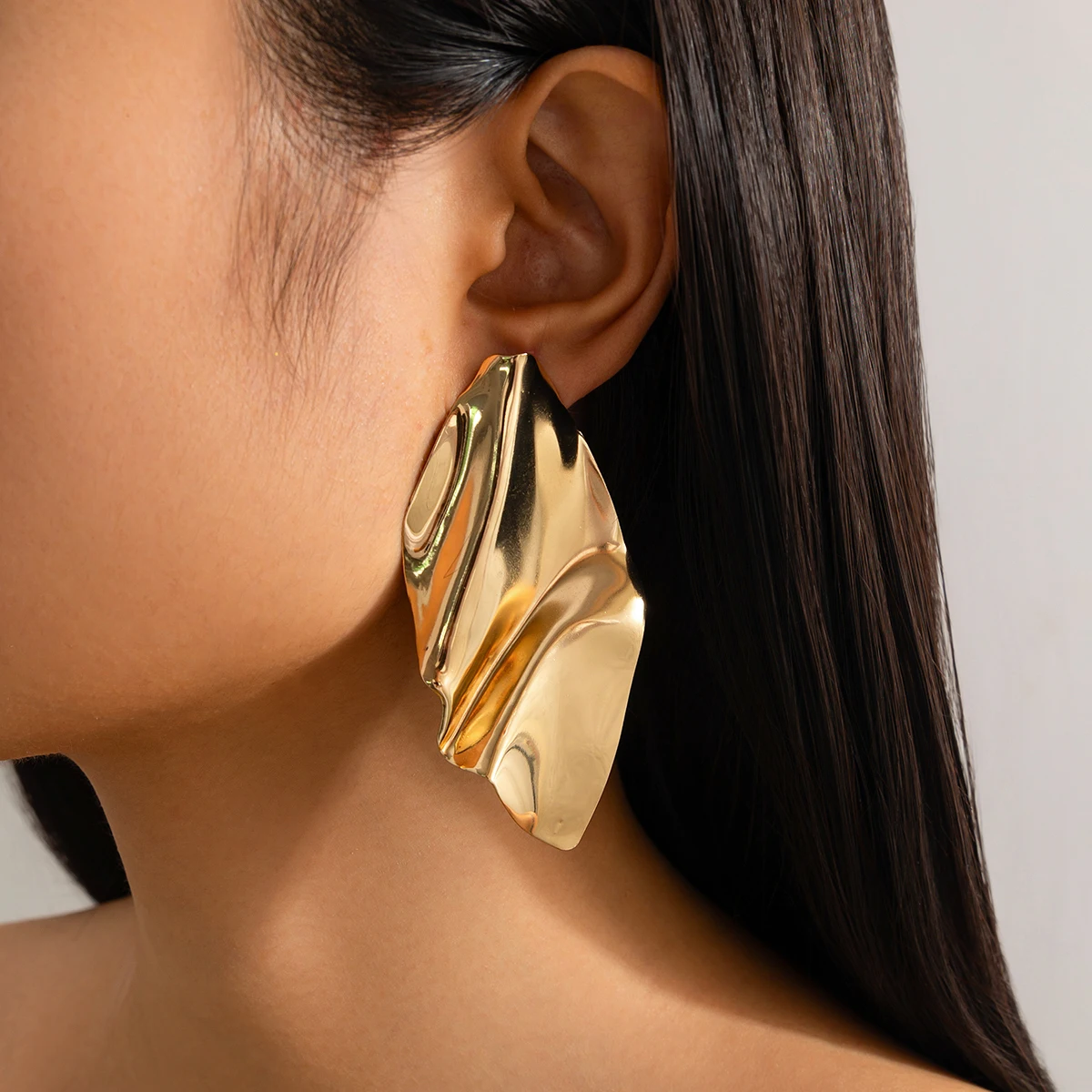 IngeSight.Z новые нерегулярные плиссированные металлические серьги-капли для женщин