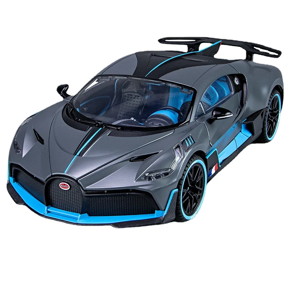 Модель автомобиля Bugatti Divo Supercar масштаба 1:18 из сплава с колесами, управлением, звуком и светом для декорации, коллекционирования и подарка детям.