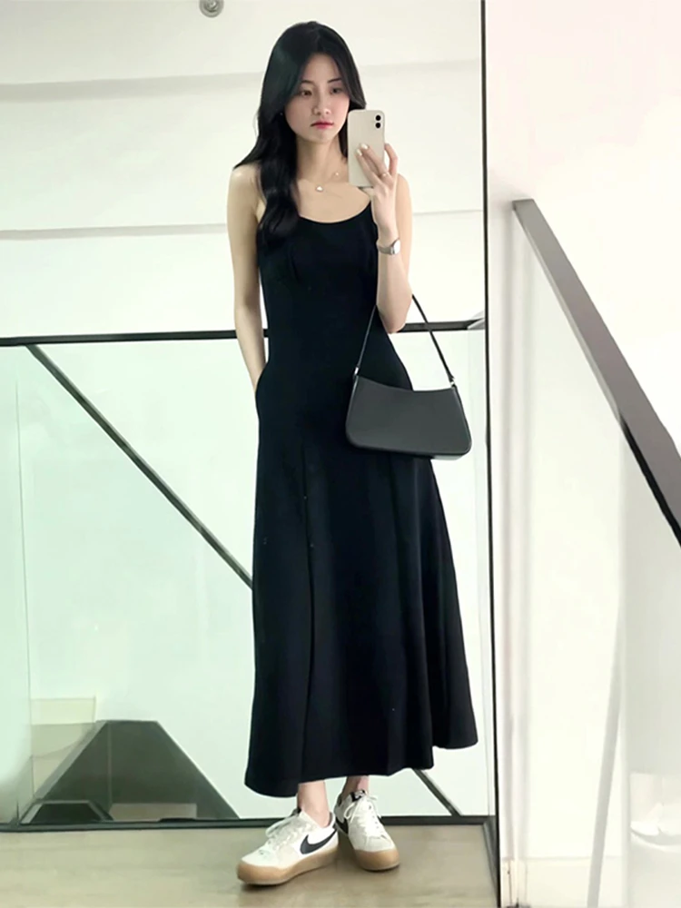 Высококачественное праздничное платье с французским вырезом черное облегающее