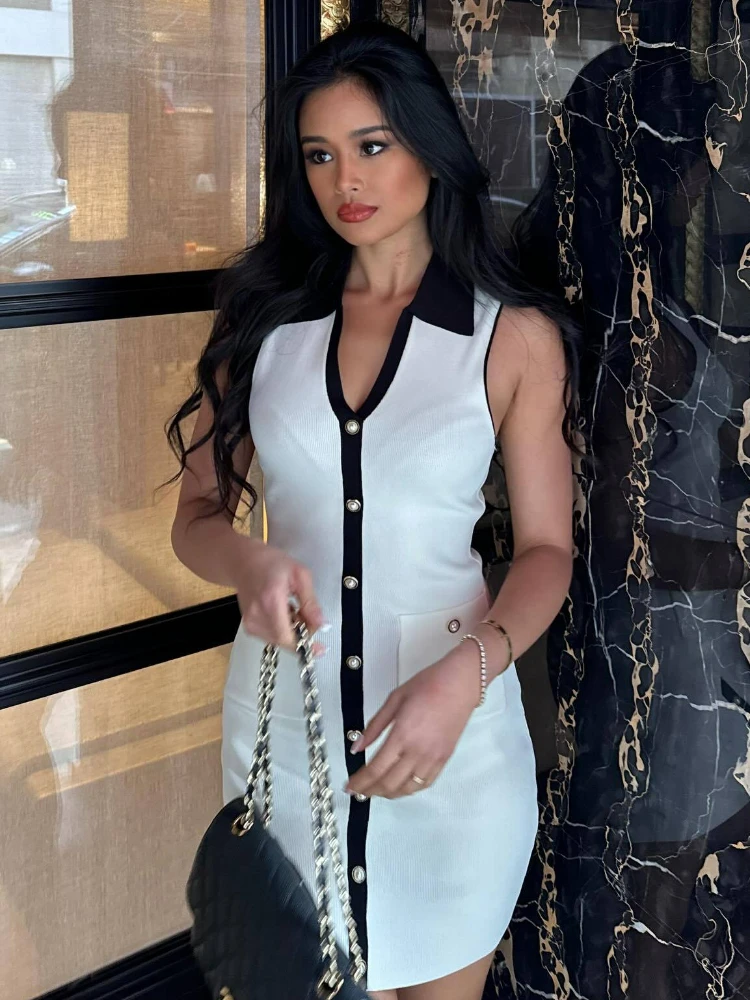 Женское трикотажное мини-платье на пуговицах Белое Облегающее Платье без