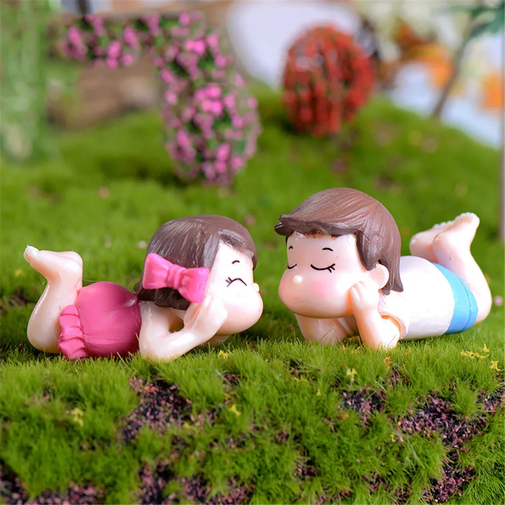 

1 Pair DIY Mini Lying Couples Dolls Garden Miniatures Figurine Micro Landscape Home Decoration Figurines Miniatures Home Decor