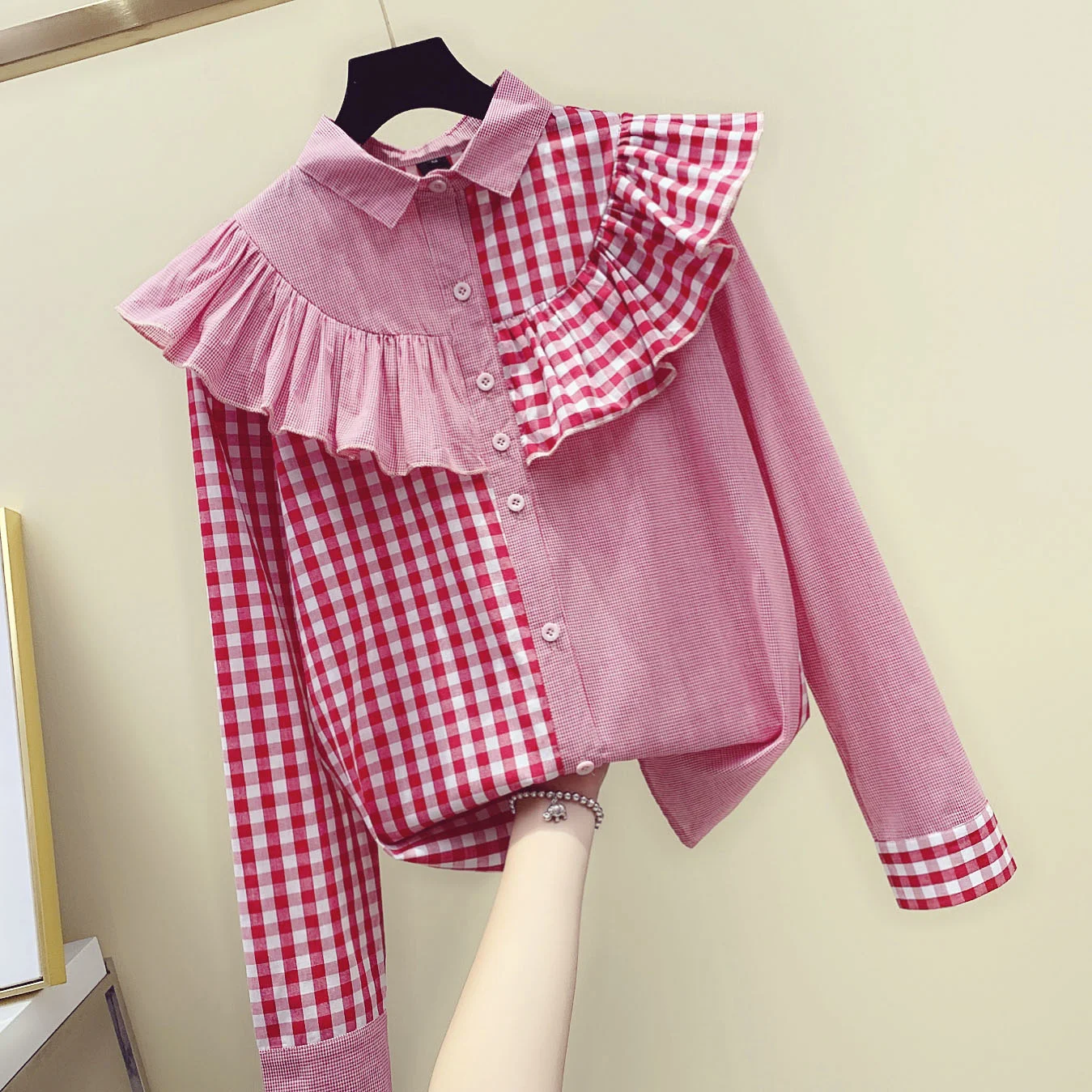 

Рубашка в клетку с оборками, весна-осень 2023, Корейская версия в гонконгском стиле, свободная дизайнерская небольшая Толстая рубашка с длинн...