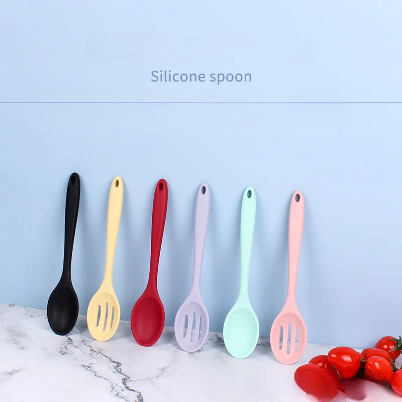 

Ложка-фильтр термостойкая антипригарная силиконовая с длинной ручкой