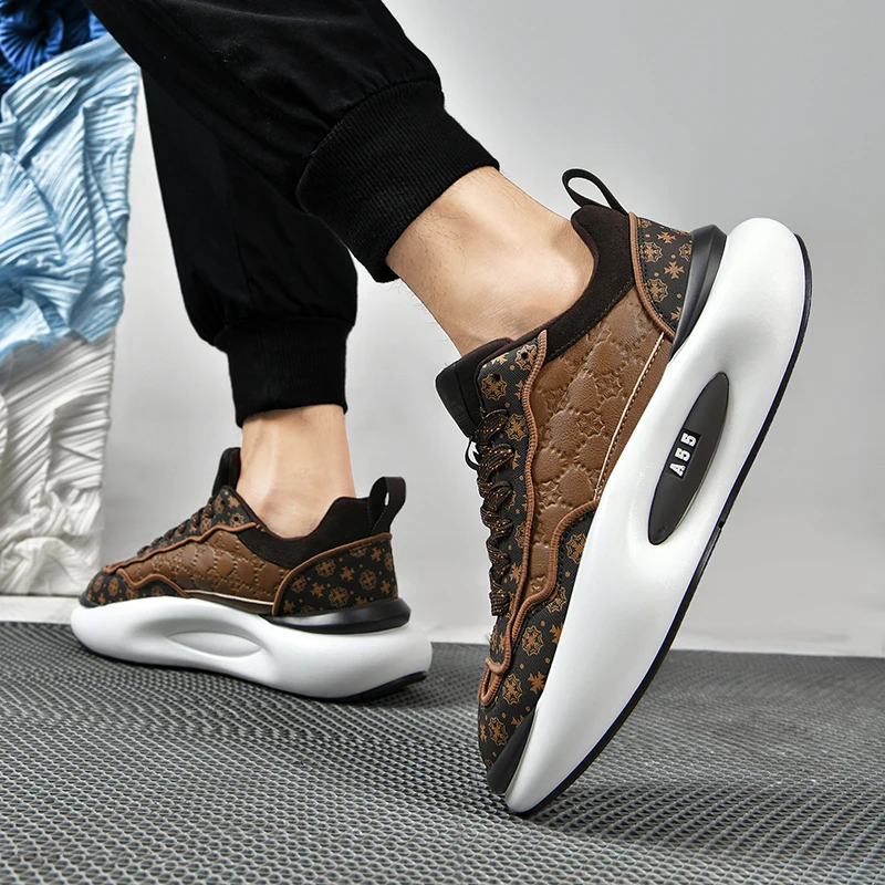 Brand Men Skateboarding Shoes Thick Sole Flat Sneakers Leather Male Luxury Shoes Zapatillas Hombre Rubber Boots Man Sport Shoes