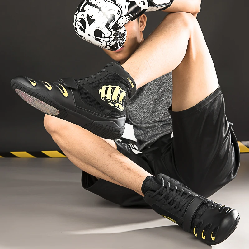 Men's/Women's Wrestling Shoes Men's Training Shoes Non Slip Outsole Lace Up Boots Men's Comprehensive Professional Boxing Shoes