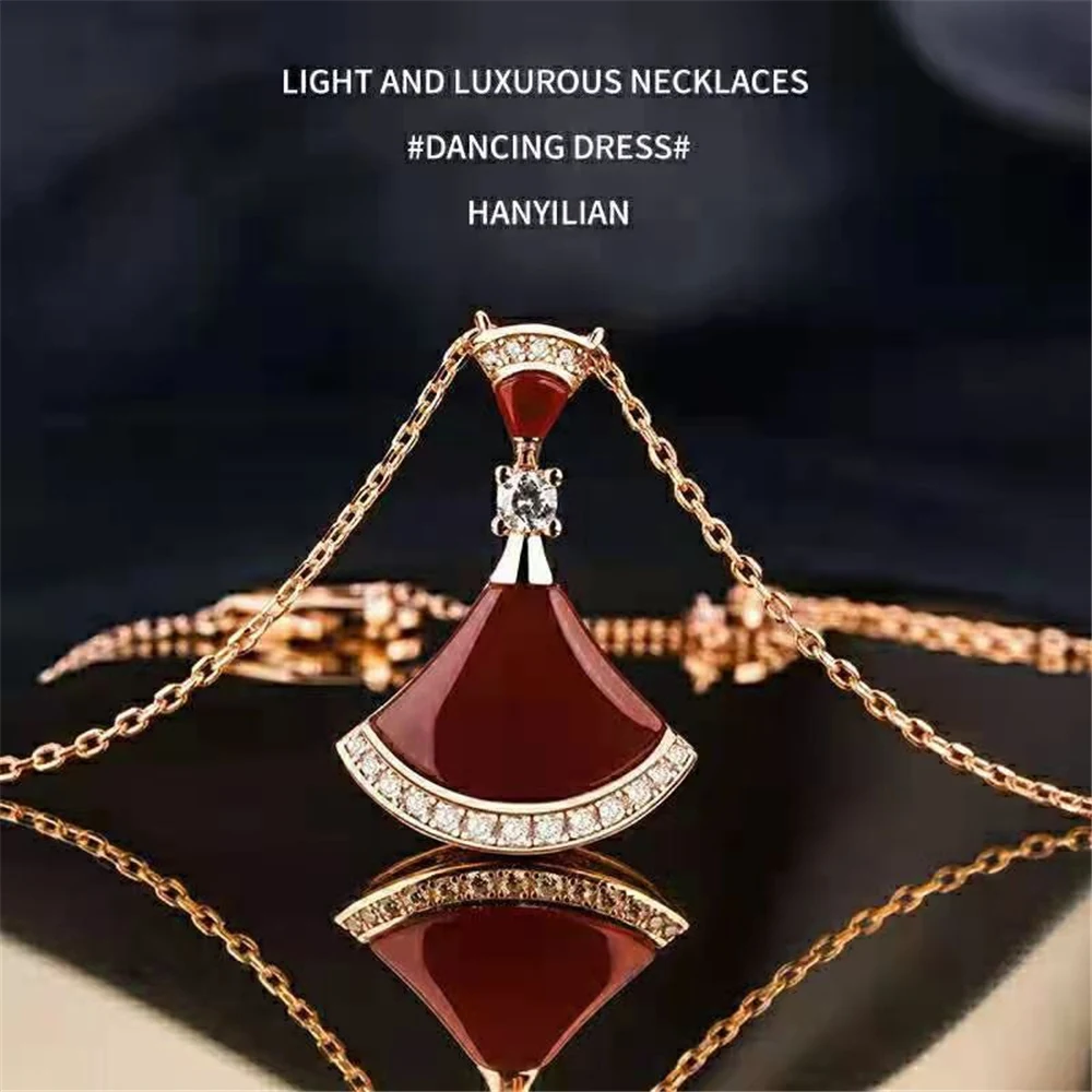 

Rose Gold Plated Small Skirt Necklace Fan Pendant Necklace Female Glamour Fashion Brand Luxury Jewelry Gift