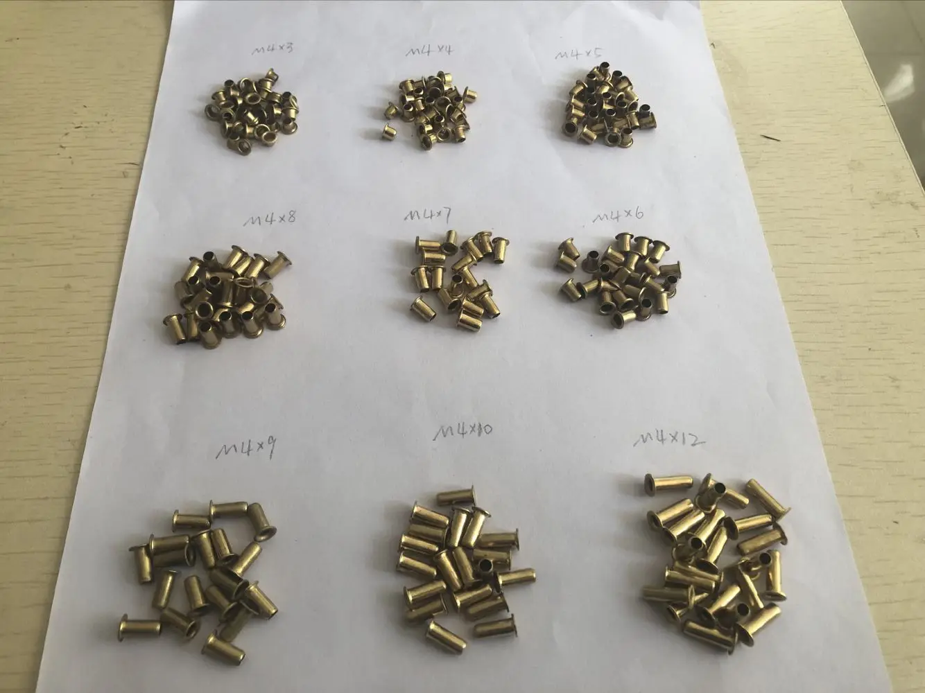 

20000 шт. M4 латунная заклепка с проушиной, гайка через отверстие, заклепки с полыми втулками M4 * 4 мм