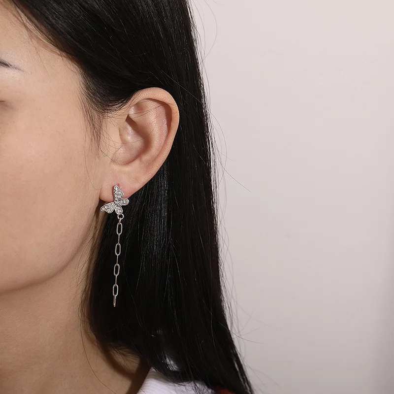 

2022 новые милые крутые Асимметричные металлические серьги-бабочки с кисточками для женщин стразы жемчужные бриллианты ювелирные изделия