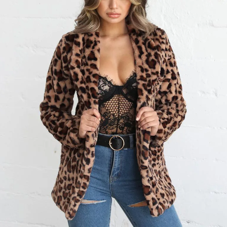 Women's Leather Fur Coat Leopard Print Stud for Autumn and Winter Imitation Fur Coat Top Female Faux Fur Coat