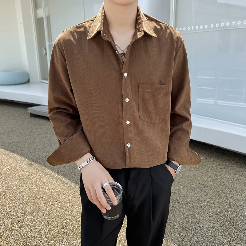 

Элегантные вельветовые рубашки, мужская коричневая стильная одежда для мужчин, корейские модные зимние топы, свободная полосатая блузка бежевого цвета, 2022