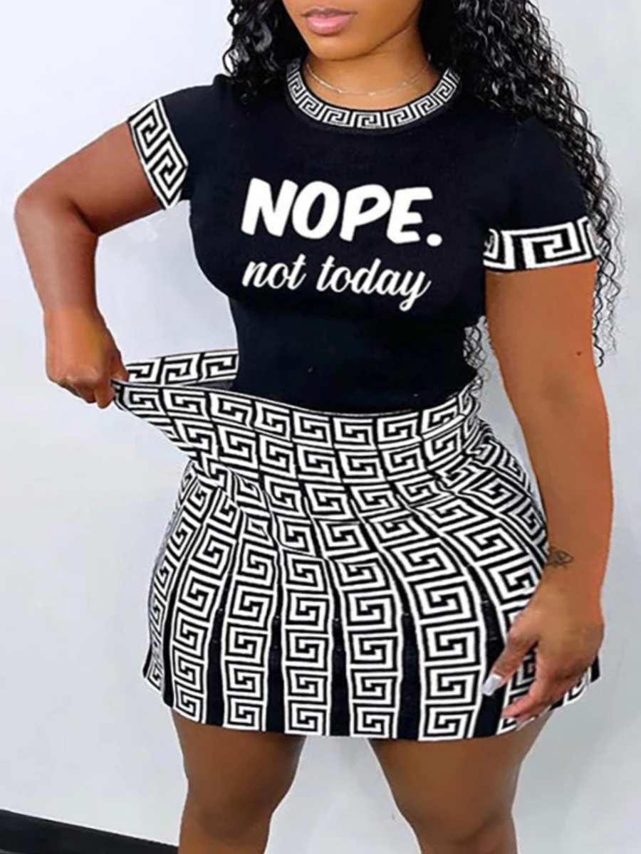 

LW Plus Size Mini Skirt Set Outfits Letter Geometric Print Skirt Set Short Sleeves Skirts 2 Pcs Set Sexy Slim Summer dress