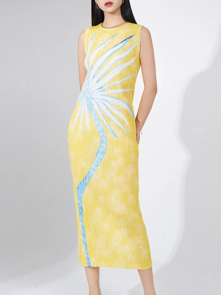 

Miyake Pleated Print Dress Women Sleeveless Elegant Simplicity Round Collar Fashion Meidum Long New 2023 Female Clothing Dresses