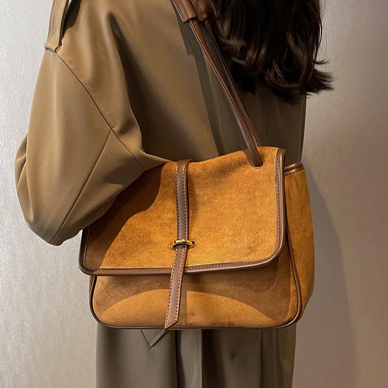 

Large Capacity Bag Women's Bag Senior Feeling Underarm Crossbody Bag Shoulder Commuter Bag Hand Tote Bag