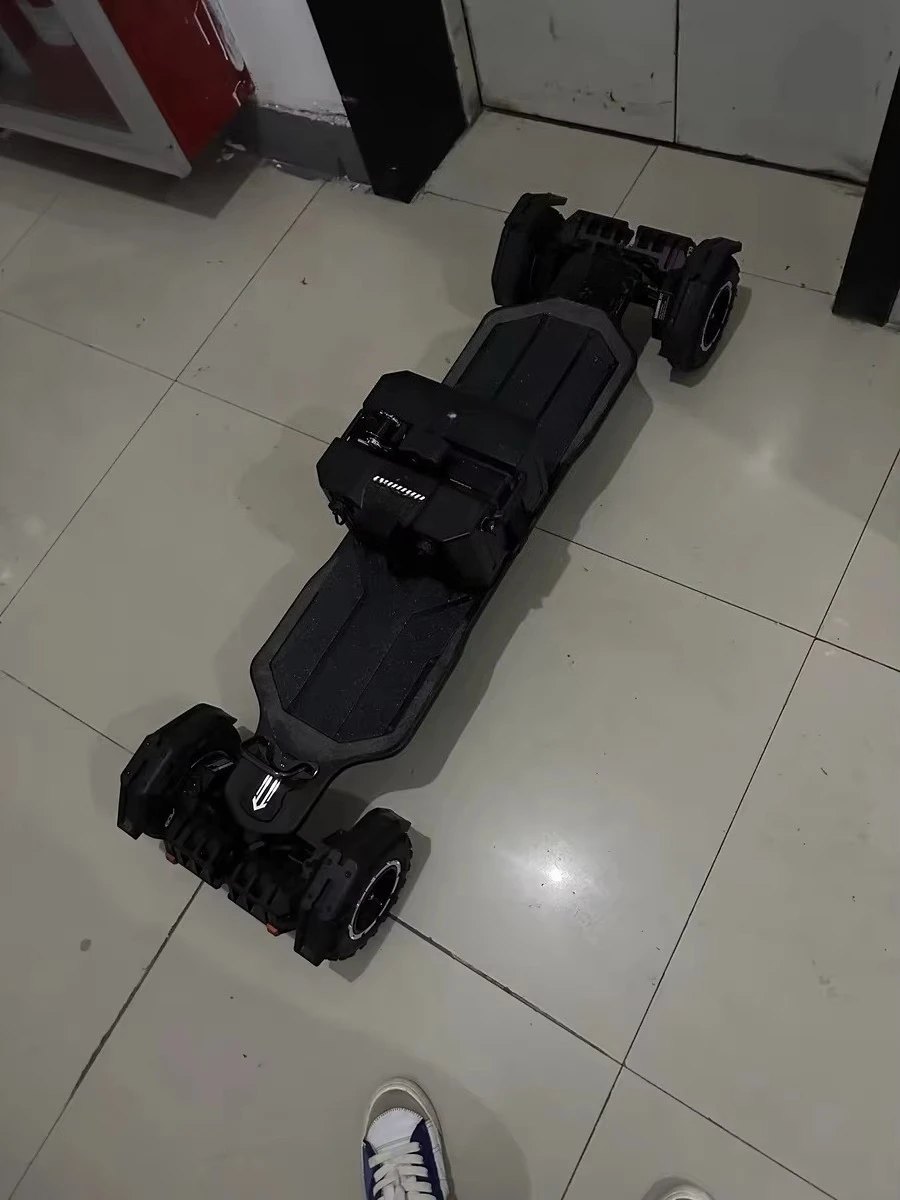 Фото Электроскейтборд Exway Atlas Pro Gear V2, 4WD, внедорожный, высокомощный, с ультрадолгим запасом хода, для взрослых, для поездок на работу №3