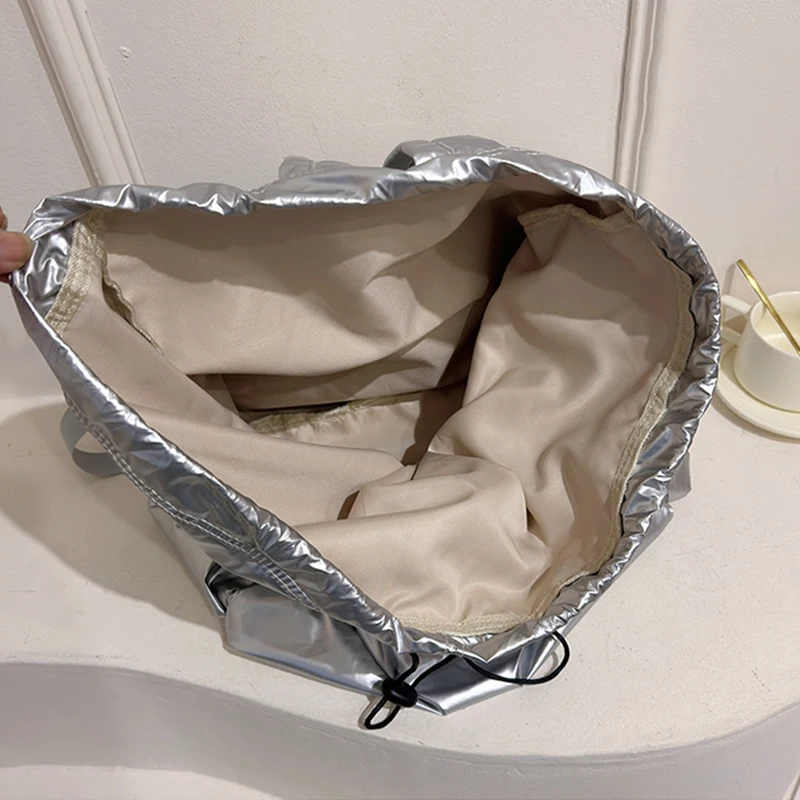 Вместительный серебристый рюкзак в Корейском стиле легкие плиссированные