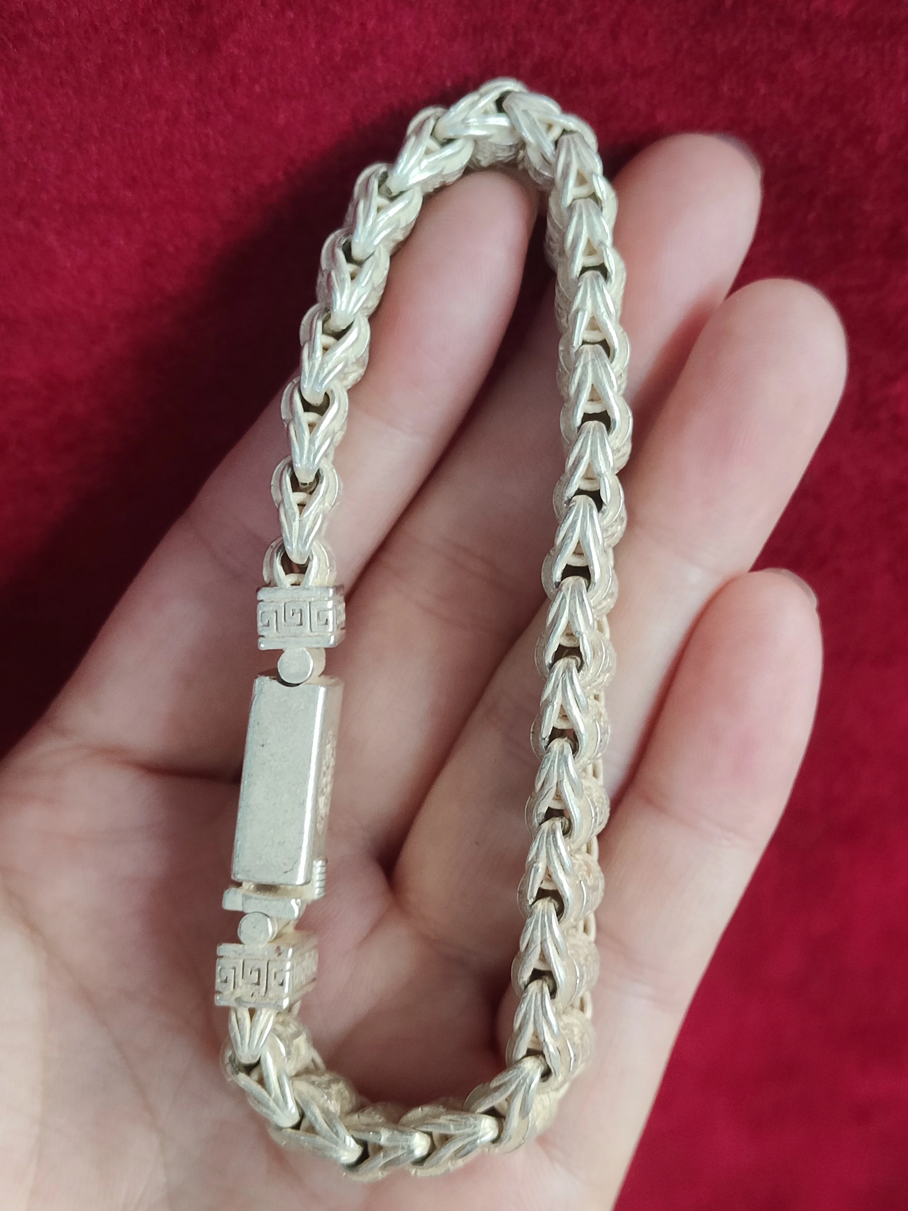 Классический резьбовой браслет ручной работы с шестью истинными героями