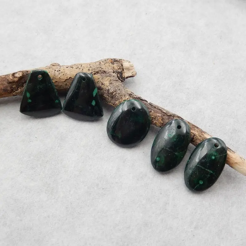 New Design 5Pcs Semiprecious Natural Stone Malachite Gemstone Pendant Beads Necklace Accessories,17x15x3mm,10g