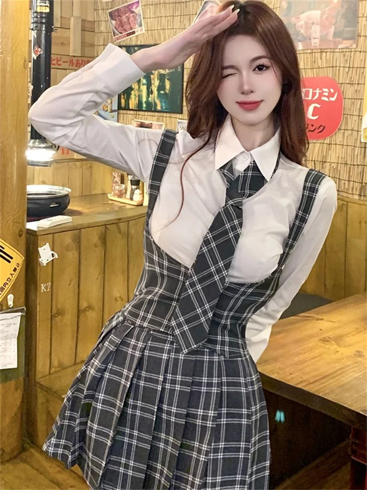 

Женский винтажный комплект из 3 предметов, клетчатая облегающая плиссированная мини-юбка + жилет + белая рубашка и галстук Y2k, новинка 2022