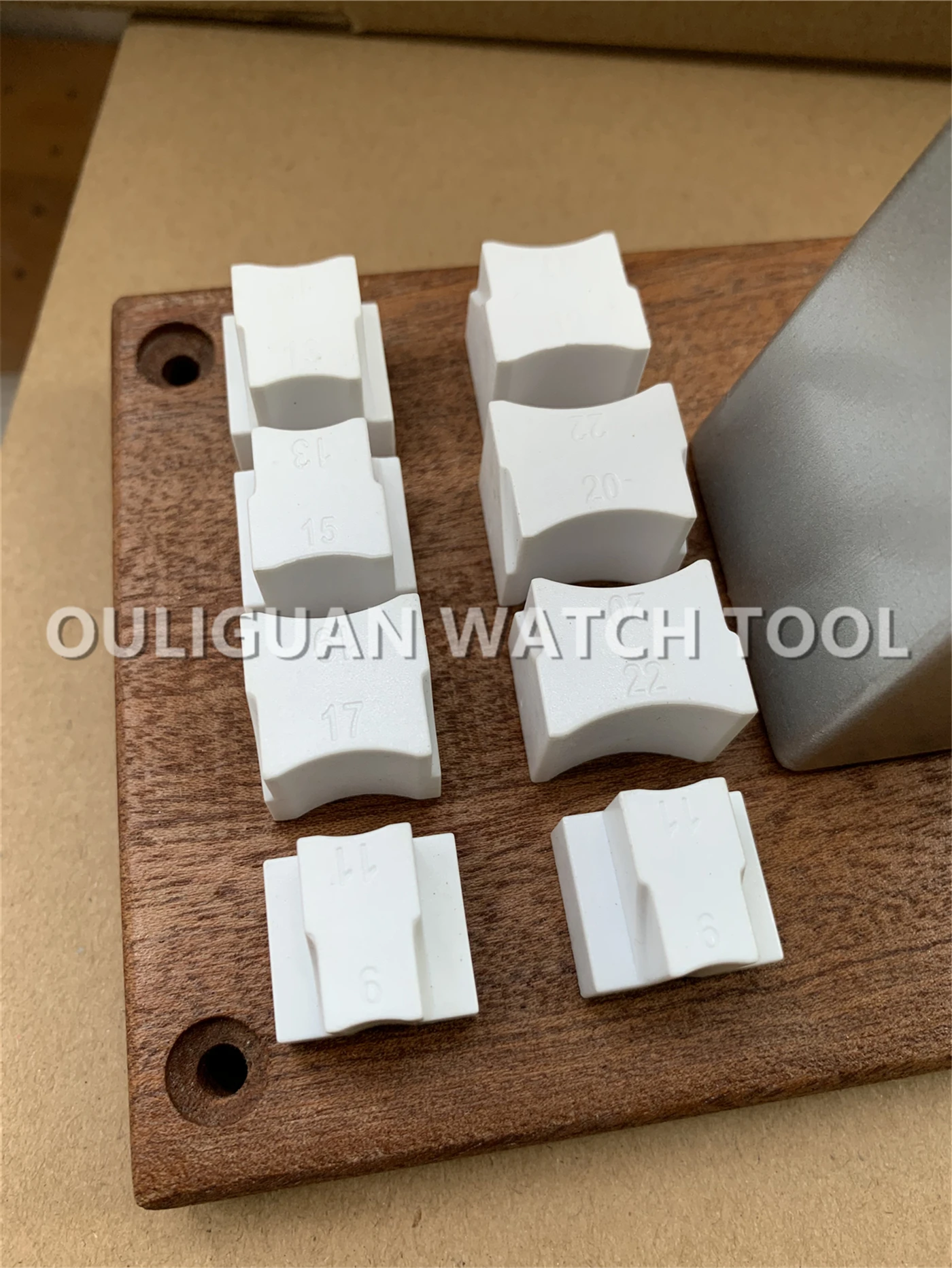 Watch Opener Machine Bench Case Opener 5700 Watch Case Back Opener For Screw Oyster Style Watch Case Opener And Closer Suitabl