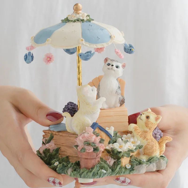 

Вращающаяся музыкальная шкатулка, детский подарок на день рождения, милая музыкальная шкатулка, рождественский подарок, настольное украше...