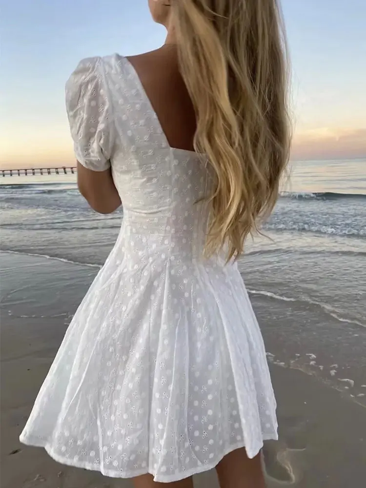 Летнее кружевное платье с вышивкой TRAF 2024 женское элегантное ажурное короткое со
