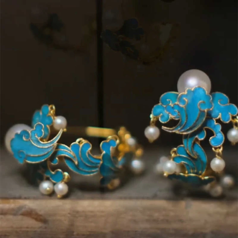 

Original new in silver blue enamel Xiangyun inlaid pearl earrings for women classical Courtly style wedding jewelry