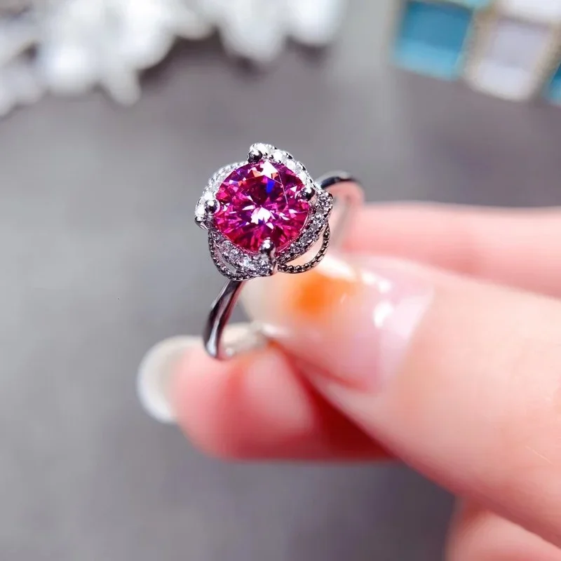 Пройти тест на бриллианты Классическое кольцо с розовым муассанитом и