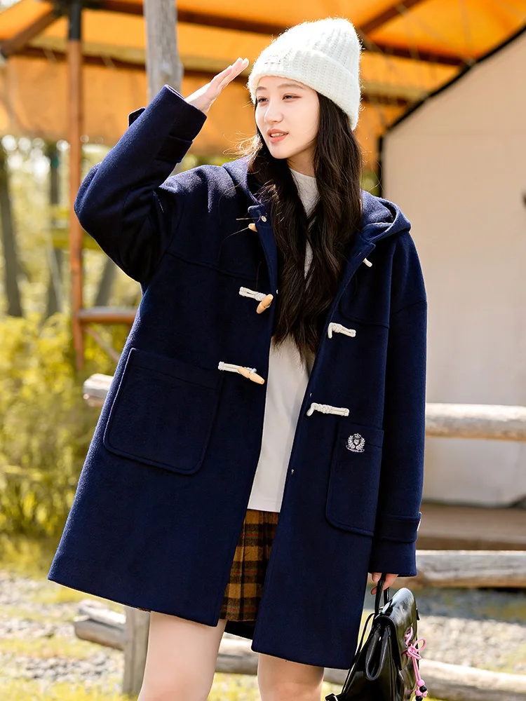 Шерстяная куртка в консервативном стиле для девочек студентка младших классов