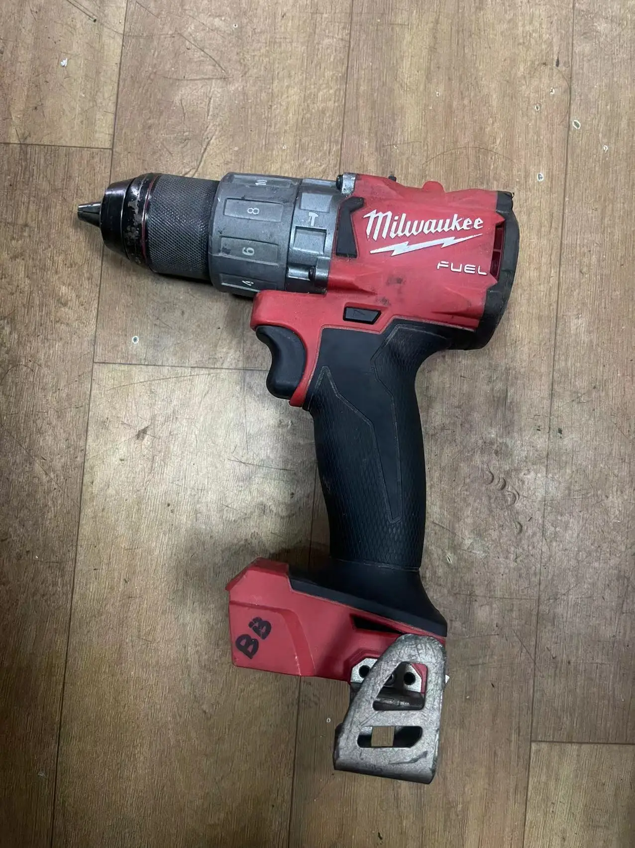 

Milwaukee 2804-20 FUEL 18V 1/2" Cordless Brushless Hammer Drill M18.TOOL ONLY. SECOND HAND