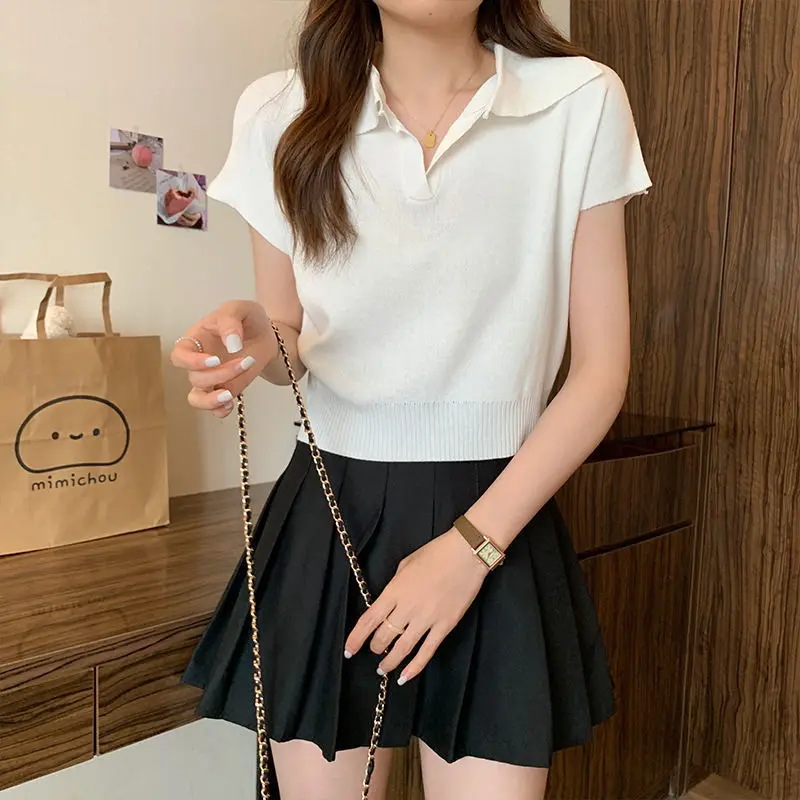 Женская свободная футболка с отложным воротником