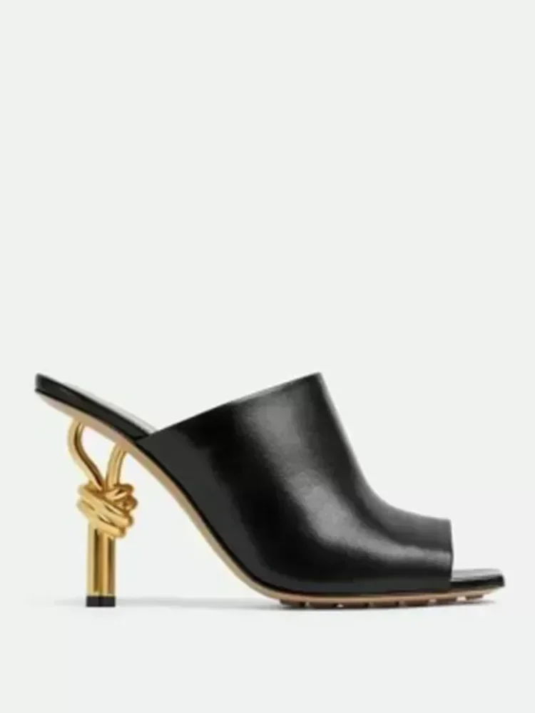 Женские тапочки с квадратным носком