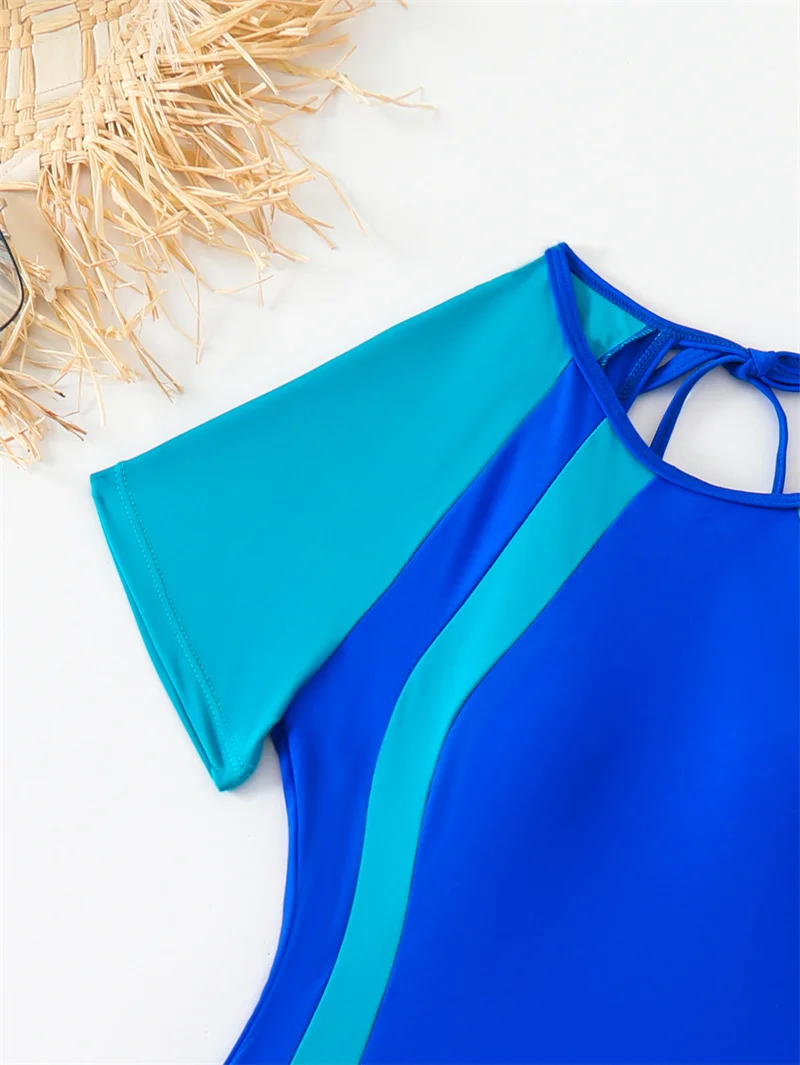 Купальник сплошной с коротким рукавом и открытой спиной 2024